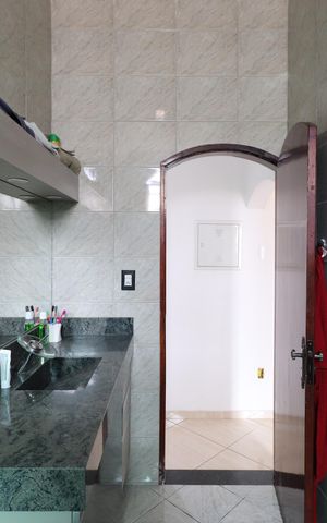 Casa para alugar com 450m², 4 quartos e 6 vagasBanheiro Social