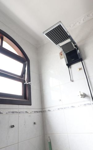 Casa para alugar com 450m², 4 quartos e 6 vagasLavabo