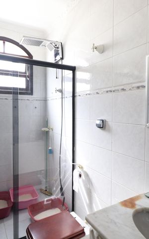 Casa para alugar com 450m², 4 quartos e 6 vagasLavabo