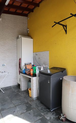 Casa para alugar com 450m², 4 quartos e 6 vagasÁrea de Serviço
