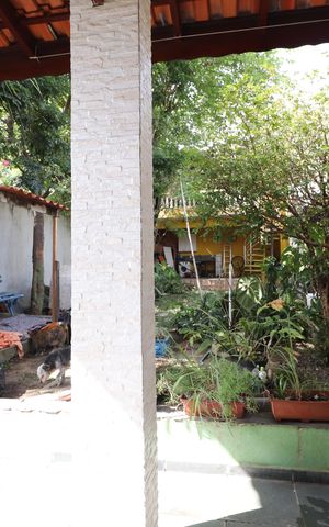 Casa para alugar com 450m², 4 quartos e 6 vagasQuintal