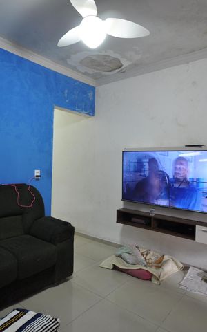 Casa à venda com 100m², 7 quartos e sem vagaSala