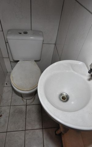 Casa à venda com 100m², 7 quartos e sem vagaBanheiro de Serviço