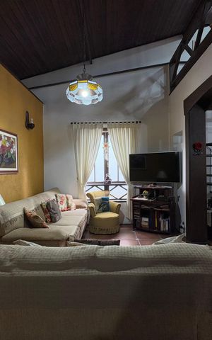 Casa para alugar com 400m², 4 quartos e 3 vagasSala