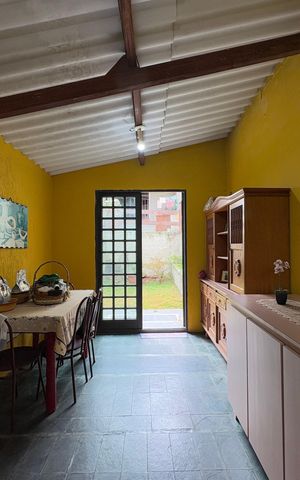 Casa para alugar com 400m², 4 quartos e 3 vagasCozinha da Edícula