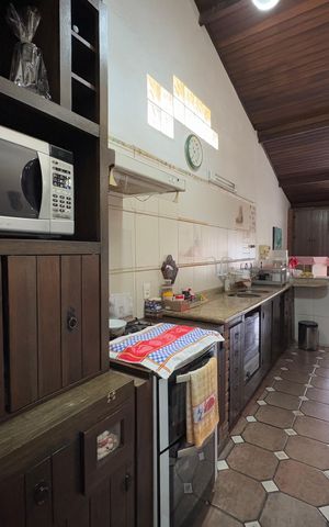 Casa para alugar com 400m², 4 quartos e 3 vagasCozinha