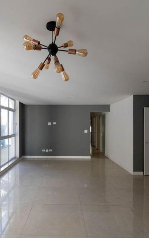 Apartamento à venda com 123m², 3 quartos e 1 vaga Apartamento à venda com 123m², 3 quartos e 1 vagaSala