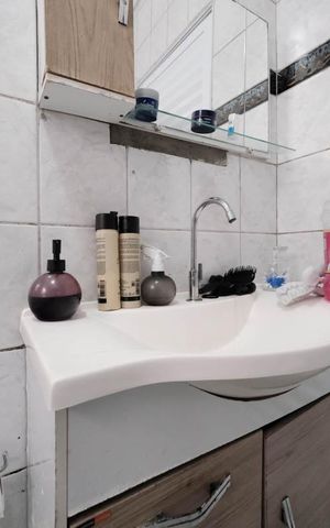 Casa à venda com 262m², 6 quartos e 2 vagasBanheiro 2