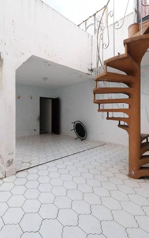 Casa à venda com 262m², 6 quartos e 2 vagasÁrea externa