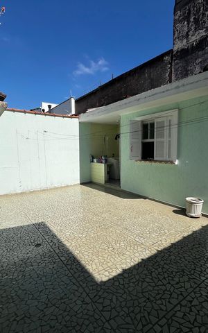 Casa à venda com 200m², 4 quartos e 4 vagasQuintal