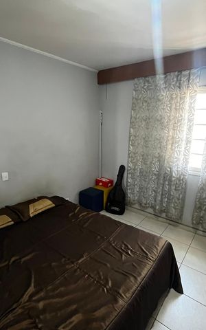 Casa à venda com 200m², 4 quartos e 4 vagasQuarto Suíte