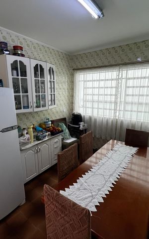 Casa à venda com 200m², 4 quartos e 4 vagasCozinha