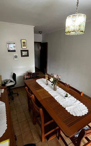 Casa à venda com 210m², 3 quartos e 6 vagasCopa