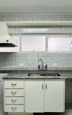 Apartamento para alugar com 115m², 3 quartos e 2 vagas Apartamento para alugar com 115m², 3 quartos e 2 vagasCozinha