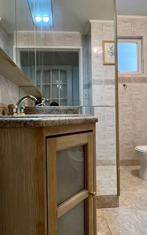 Apartamento para alugar com 115m², 3 quartos e 2 vagas Apartamento para alugar com 115m², 3 quartos e 2 vagasBanheiro