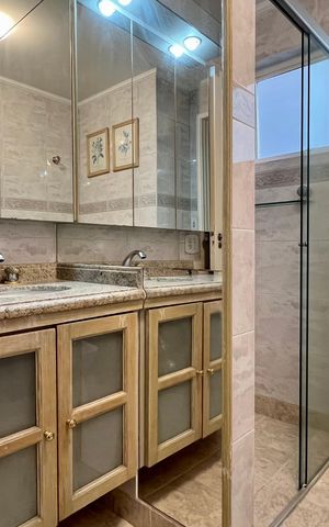 Apartamento para alugar com 115m², 3 quartos e 2 vagas Apartamento para alugar com 115m², 3 quartos e 2 vagasBanheiro