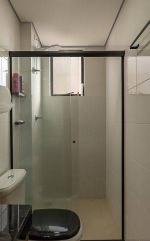 Apartamento à venda com 54m², 2 quartos e 1 vaga Apartamento à venda com 54m², 2 quartos e 1 vagaBanheiro Social