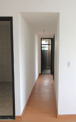 Apartamento à venda com 58m², 2 quartos e 1 vagaCorredor