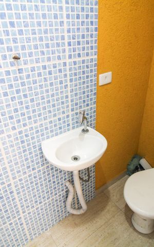 Casa à venda com 110m², 2 quartos e 1 vagaLavabo