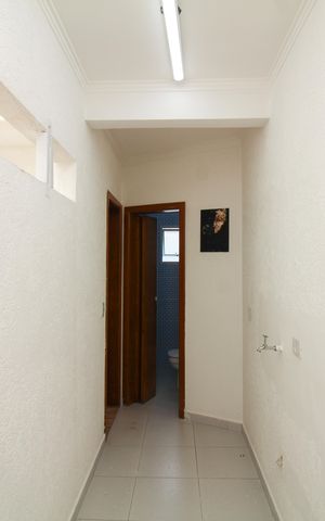 Casa à venda com 110m², 2 quartos e 1 vagaCorredor