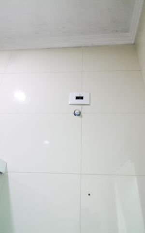 Casa à venda com 110m², 2 quartos e 1 vagaBanheiro 1