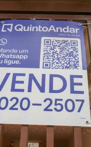 Casa à venda com 120m², 3 quartos e 2 vagas Casa à venda com 120m², 3 quartos e 2 vagasPlaca