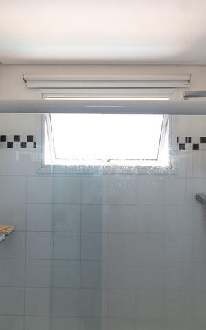 Apartamento à venda com 108m², 2 quartos e 2 vagas Apartamento à venda com 108m², 2 quartos e 2 vagasBanheiro da Suíte