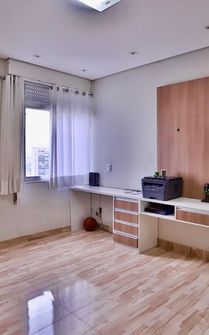 Apartamento para alugar com 212m², 3 quartos e 1 vaga Apartamento para alugar com 212m², 3 quartos e 1 vagaQuarto