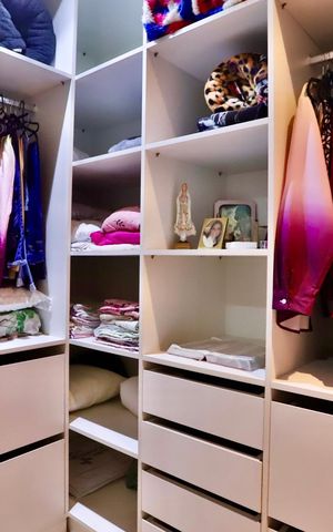 Apartamento para alugar com 212m², 3 quartos e 1 vaga Apartamento para alugar com 212m², 3 quartos e 1 vagaCloset da Suíte 1