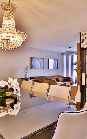 Apartamento para alugar com 212m², 3 quartos e 1 vaga Apartamento para alugar com 212m², 3 quartos e 1 vagaSala de Jantar