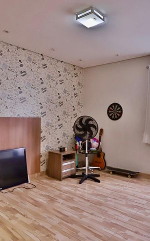 Apartamento para alugar com 212m², 3 quartos e 1 vaga Apartamento para alugar com 212m², 3 quartos e 1 vagaQuarto
