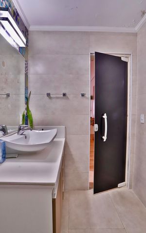 Apartamento para alugar com 212m², 3 quartos e 1 vaga Apartamento para alugar com 212m², 3 quartos e 1 vagaBanheiro da Suíte 2