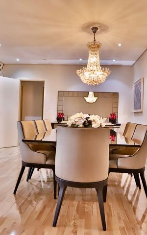 Apartamento para alugar com 212m², 3 quartos e 1 vaga Apartamento para alugar com 212m², 3 quartos e 1 vagaSala de Jantar