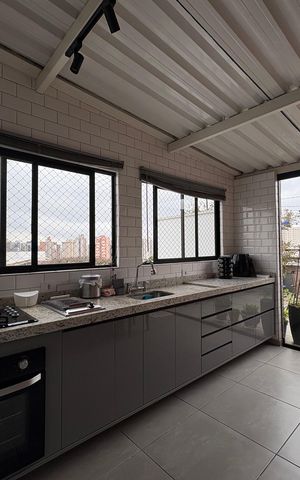 Apartamento à venda com 122m², 2 quartos e 2 vagas Apartamento à venda com 122m², 2 quartos e 2 vagasCozinha