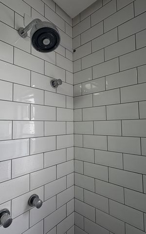 Apartamento à venda com 122m², 2 quartos e 2 vagas Apartamento à venda com 122m², 2 quartos e 2 vagasBanheiro da Suíte