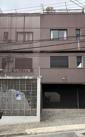 Apartamento à venda com 122m², 2 quartos e 2 vagas Apartamento à venda com 122m², 2 quartos e 2 vagasFachada
