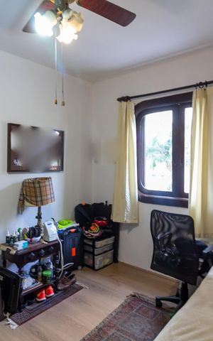 Apartamento à venda com 265m², 4 quartos e 2 vagas Apartamento à venda com 265m², 4 quartos e 2 vagasSuíte 2