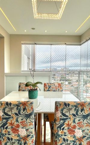 Apartamento à venda com 64m², 2 quartos e 1 vaga Apartamento à venda com 64m², 2 quartos e 1 vagaVaranda