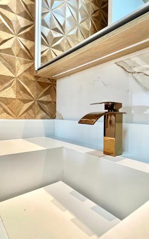Apartamento à venda com 64m², 2 quartos e 1 vaga Apartamento à venda com 64m², 2 quartos e 1 vagaBanheiro da Suíte