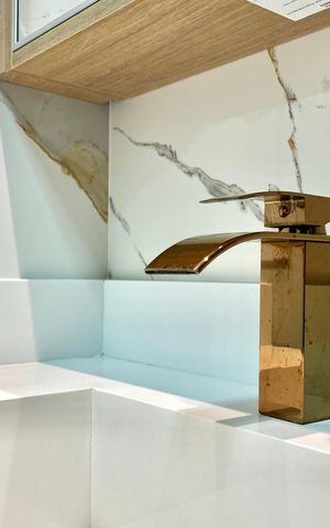 Apartamento à venda com 64m², 2 quartos e 1 vaga Apartamento à venda com 64m², 2 quartos e 1 vagaBanheiro Corredor