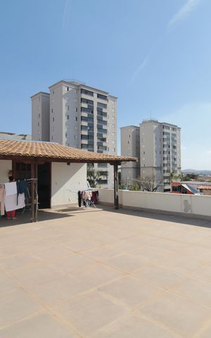 Apartamento à venda com 285m², 5 quartos e 3 vagasCobertura