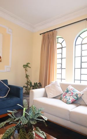 Casa à venda com 232m², 3 quartos e 4 vagasSala
