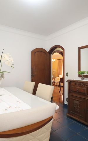 Casa à venda com 232m², 3 quartos e 4 vagasCopa