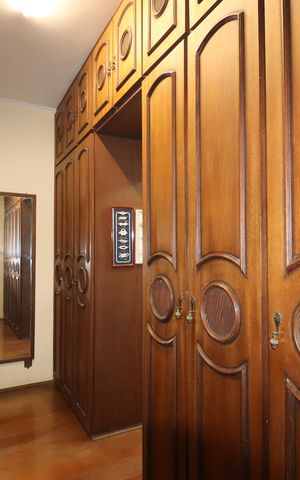 Casa à venda com 232m², 3 quartos e 4 vagasSuíte Closet