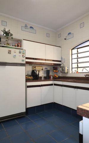 Casa à venda com 232m², 3 quartos e 4 vagasCozinha