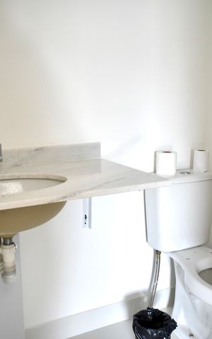 Studio à venda com 35m², 0 quarto e sem vaga Studio à venda com 35m², 0 quarto e sem vagaBanheiro