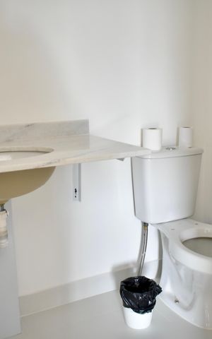 Studio à venda com 35m², 0 quarto e sem vaga Studio à venda com 35m², 0 quarto e sem vagaBanheiro