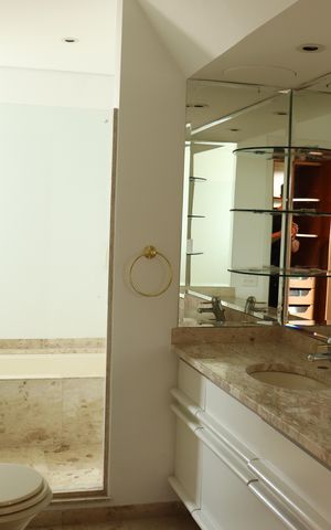Apartamento à venda com 542m², 5 quartos e 4 vagasBanheiro
