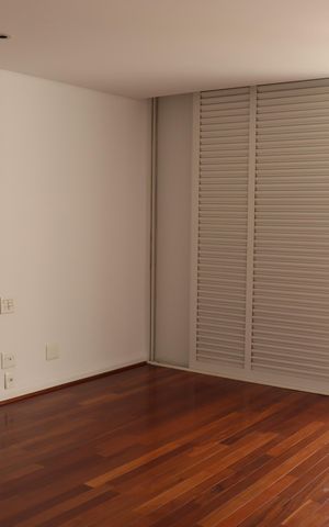 Apartamento à venda com 542m², 5 quartos e 4 vagasQuarto 3