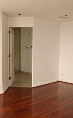 Apartamento à venda com 542m², 5 quartos e 4 vagasQuarto